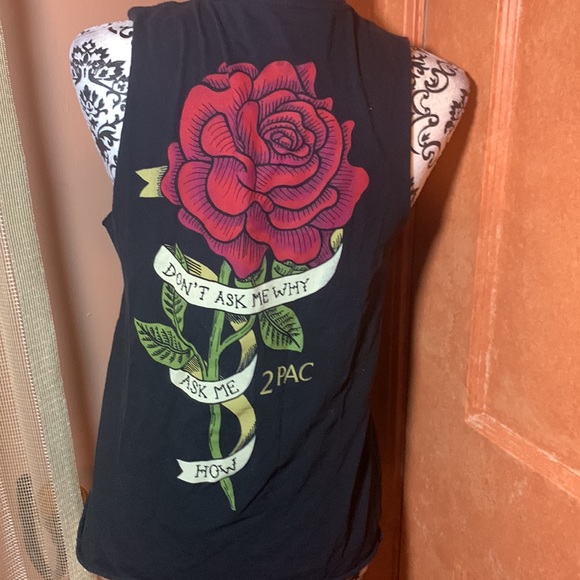 2pac cotton sleeveless shirt w/ “don’t ask me why” “ask me” on back - Picture 4 of 7